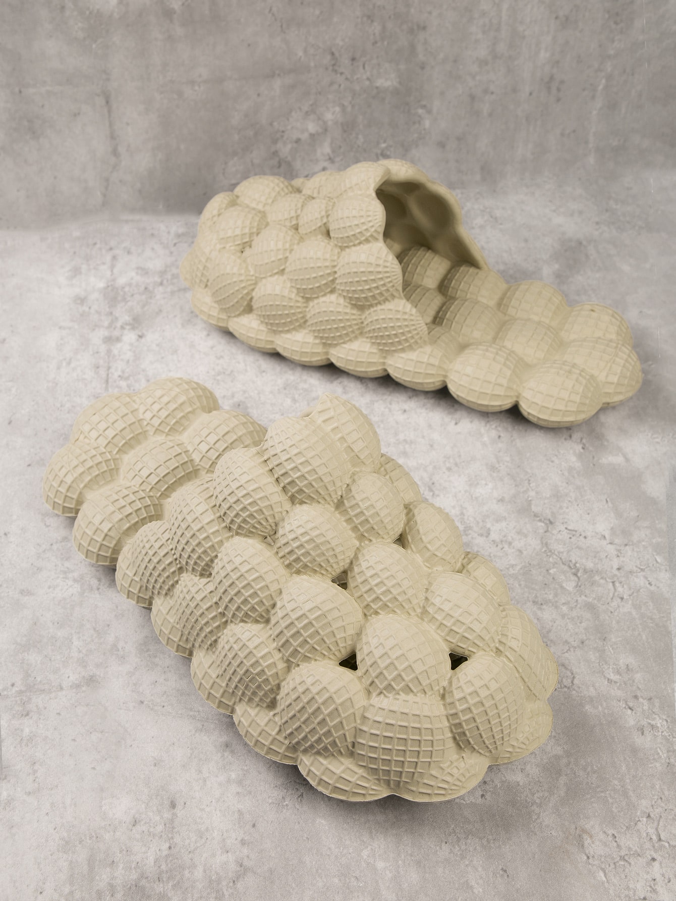 Closed Toe Slip On Bubble Slippers - Image 2