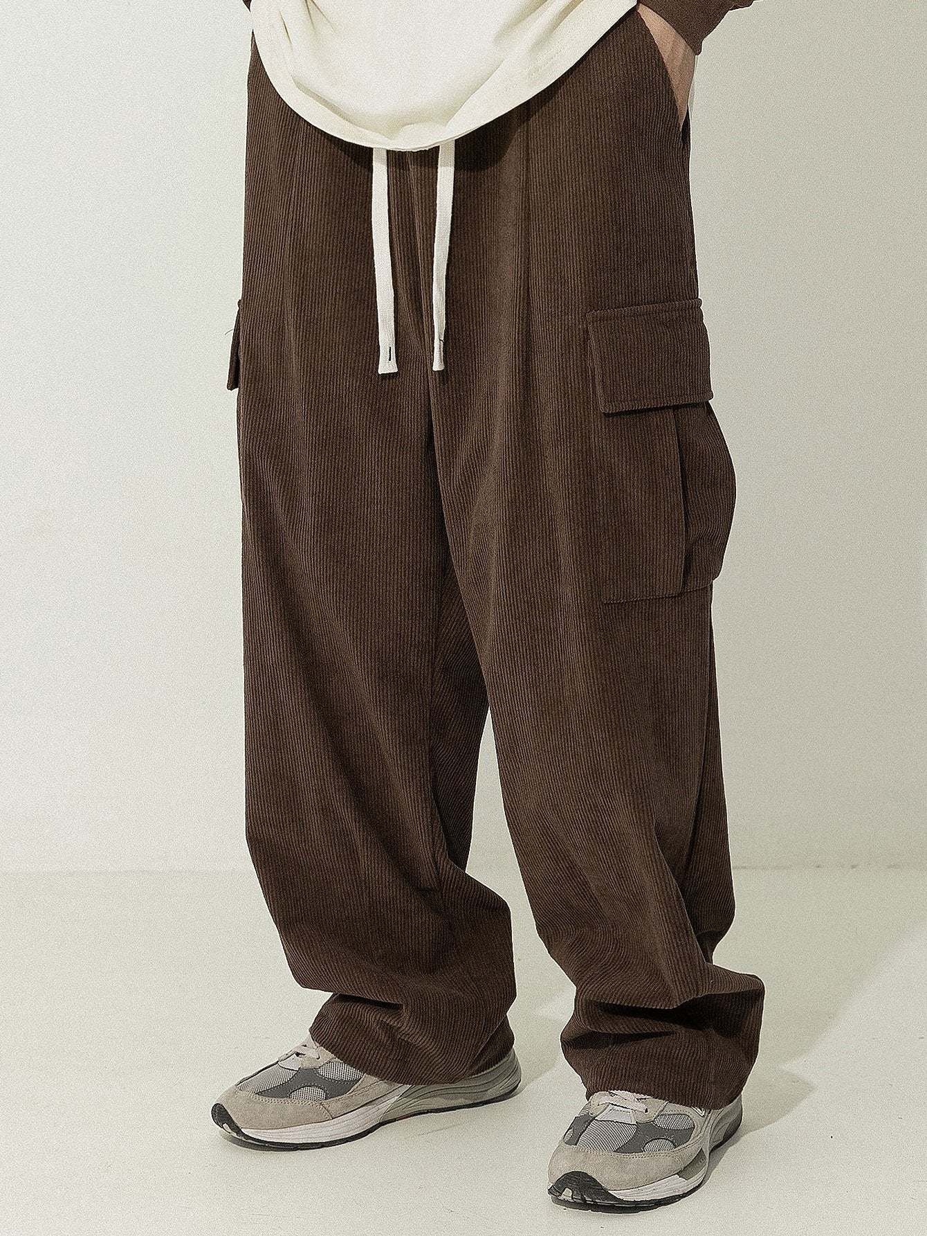 Los Angeles Print Heavy Weight Oversize T-Shirt & Loose Fit Corduroy Cargo Pants - Image 8