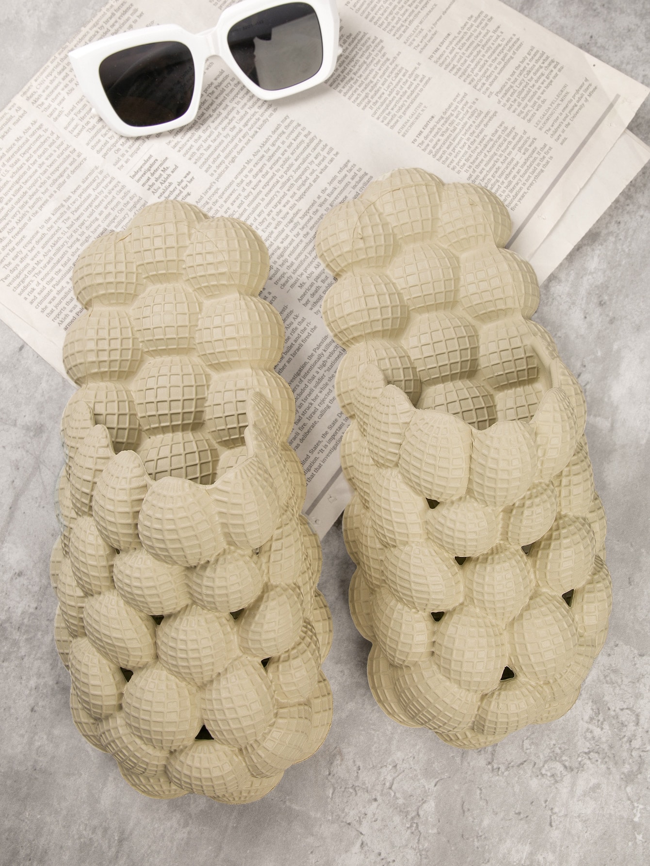 Closed Toe Slip On Bubble Slippers - Image 3