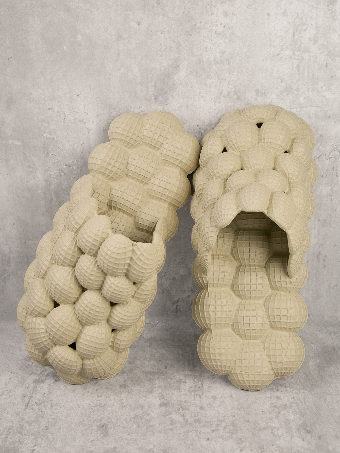 Closed Toe Slip On Bubble Slippers - Image 4