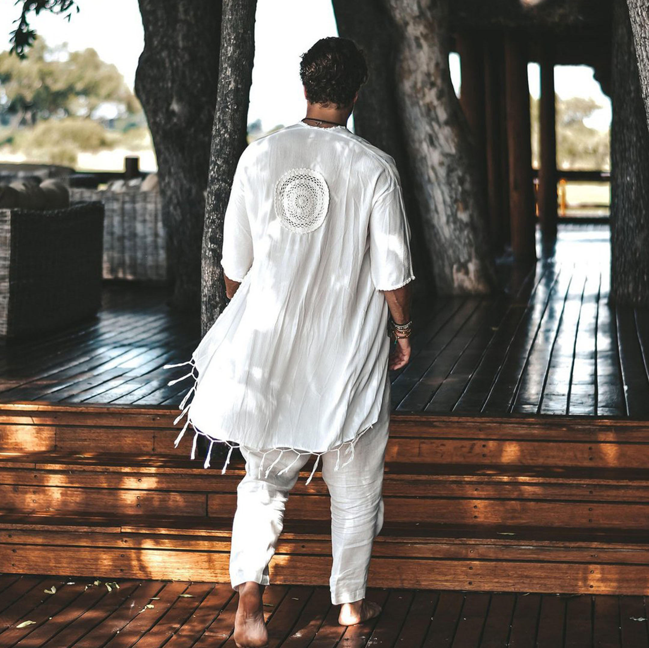 Men's Tulum Linen Holiday Cardigan - Image 2